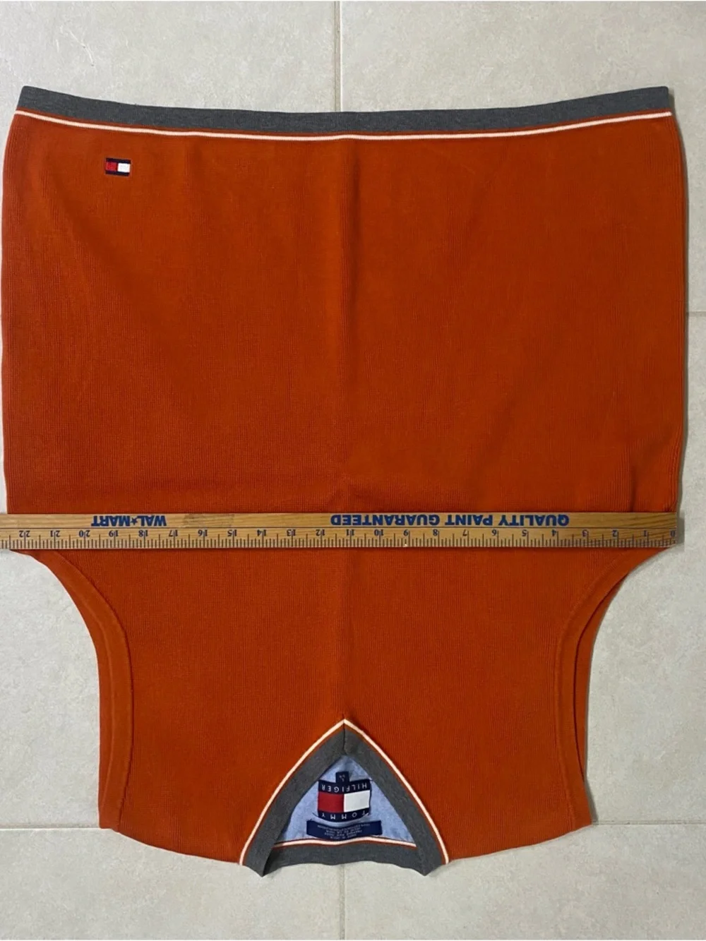 Tommy Hilfiger Men's Rust Orange V-Neck Sweater Vest with Contrast Trim - Picture 4 of 7